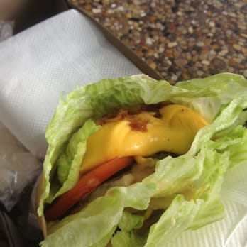 In-N-Out Burger - Cheeseburger protein style - Fast Food Near Me - Tujunga, California In-N-Out Burger - Cheeseburger protein style - Fast Food Near Me - Tujunga, California