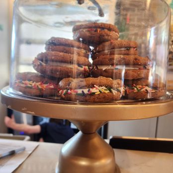 Cameo Cakery and Cafe - Cookies - Bakeries Near Me - Richmond, Virginia