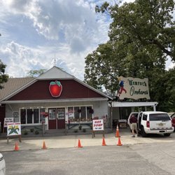 Wemrock Orchards - Exterior