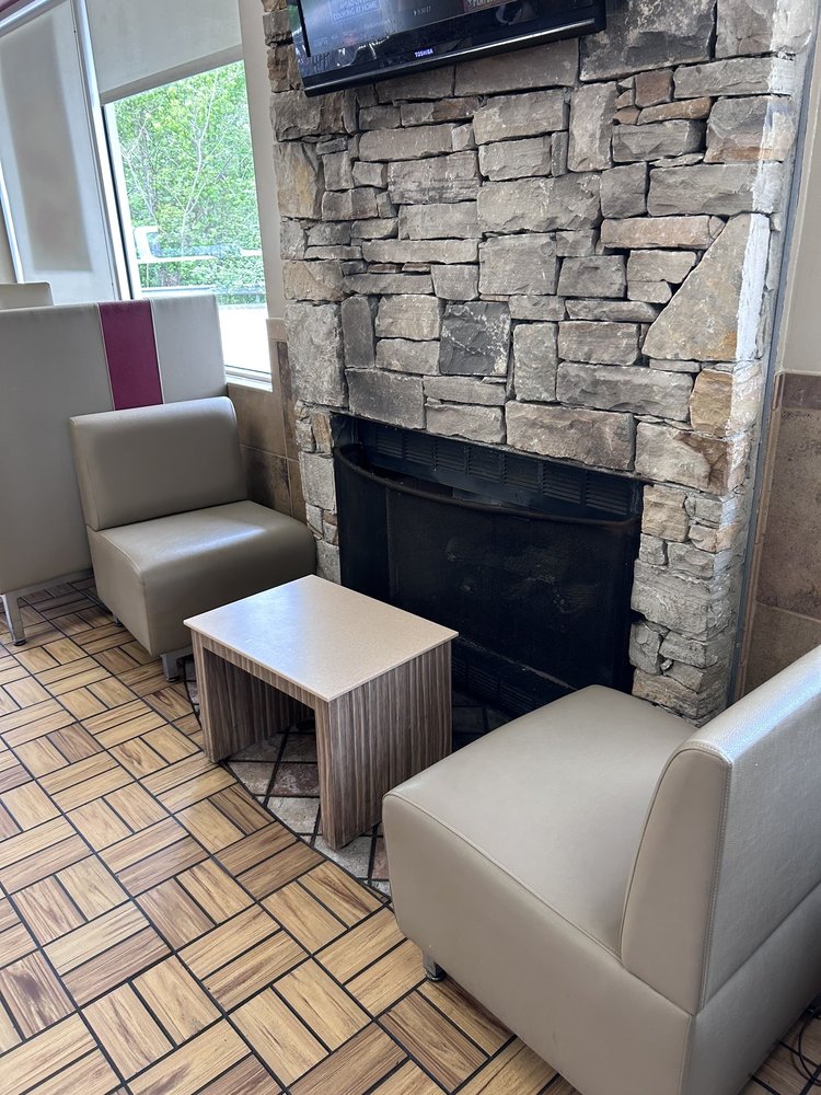 Jack's Family Restaurant, Jemison Roadtrippers