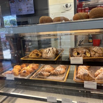 Francesca - Croissant and pastries - Bakeries Near Me - Toronto, Ontario
