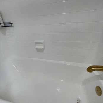White Tub Refinishing - bathtub and shower tiles refinished - Refinishing Services Near Me White Tub Refinishing - bathtub and shower tiles refinished - Refinishing Services Near Me
