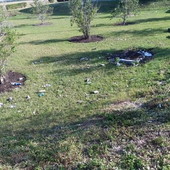 RaceTrac - Storm drain completely blocked with trash. - Gas Stations Near Me - Fort Myers, Florida