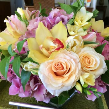 La Lavande - Gorgeous birthday flowers! - Florists Near Me - San Carlos, California La Lavande - Gorgeous birthday flowers! - Florists Near Me - San Carlos, California