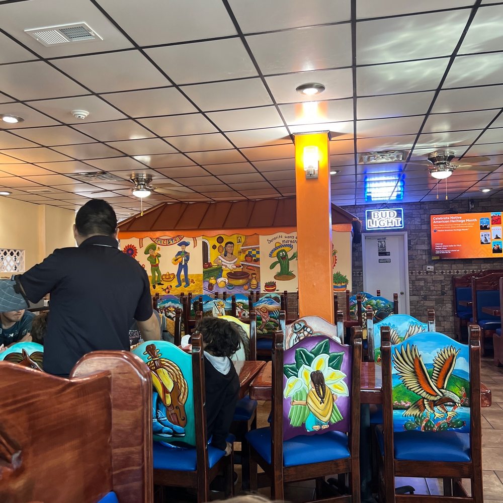 El Acapulco - The inside of the restaurant - Mexican Near Me - Cave City, Kentucky El Acapulco - The inside of the restaurant - Mexican Near Me - Cave City, Kentucky