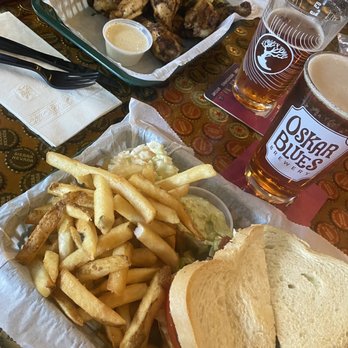 Broadway Brewhouse & Mojo - Texas BLT, Gringo Wings - Cajun/Creole Near Me - Nashville, Tennessee