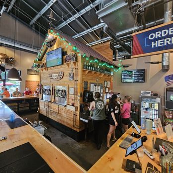 Big Ugly Brewing - The bar - Breweries Near Me - Chesapeake, Virginia Big Ugly Brewing - The bar - Breweries Near Me - Chesapeake, Virginia