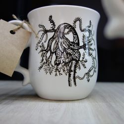 Casa Stevenson - Hand painted crockery