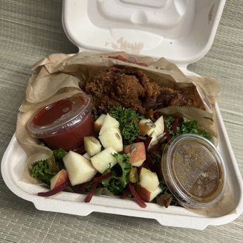MQ Healthy Food - Crispy chicken drumstick + quinoa & barley + mixed rice + kale salad! - New American Near Me - Millbrae, California