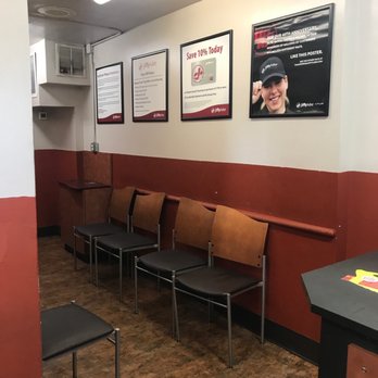 Jiffy Lube - Waiting room - Auto Repair Near Me - Miami, Florida Jiffy Lube - Waiting room - Auto Repair Near Me - Miami, Florida