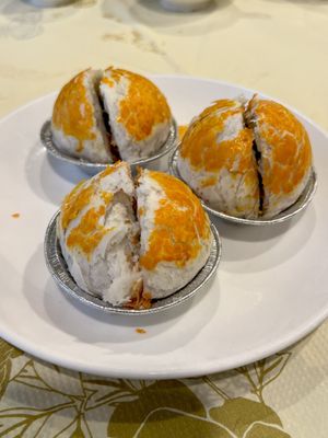 Golden Paramount Seafood Restaurant by null