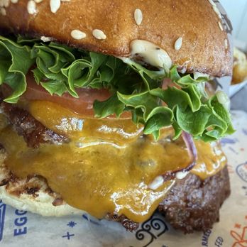 Super Duper Burgers - Super Burger - Burgers Near Me - Roseville, California