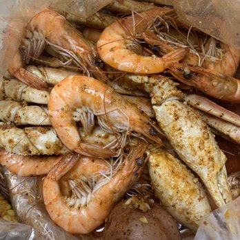 Shaking Crab - Combo A Shrimp with head and Crab Legs - Cajun/Creole Near Me - Virginia Beach, Virginia Shaking Crab - Combo A Shrimp with head and Crab Legs - Cajun/Creole Near Me - Virginia Beach, Virginia