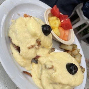 Village Pantry - Salmon Benedict - Coffee & Tea Near Me - Los Altos, California Village Pantry - Salmon Benedict - Coffee & Tea Near Me - Los Altos, California