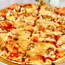 Villa D' Carlo Restaurant - Cheese & Sausage Pizza