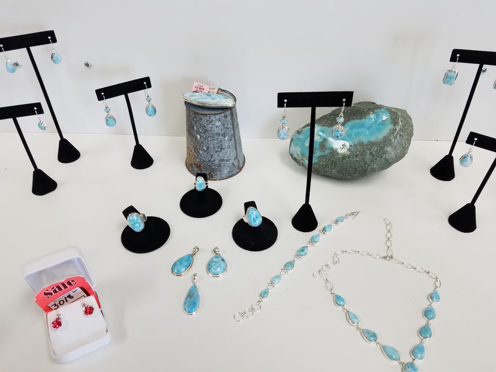 THE GOLD DOCTOR Updated August 2024 1661 E Northern Ave, Kingman, Arizona Jewelry Repair