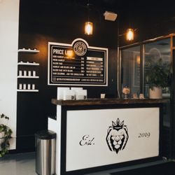 Creative Minds Barbershop - Front desk