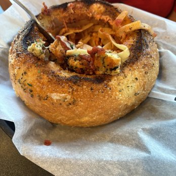 Petali - Alfredo chicken bowl....delicious - Italian Near Me - Rancho Cordova, California Petali - Alfredo chicken bowl....delicious - Italian Near Me - Rancho Cordova, California