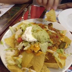 Chicago's - De los mejores nachos que he comido, y encima gran cantidad. Igual un poco caro, 11€, pero desde luego los valían