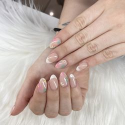 Herbal Nail Bar