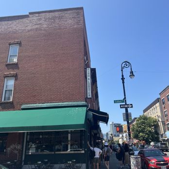 Greenpoint Fish & Lobster - Seafood Near Me - Brooklyn, New York Greenpoint Fish & Lobster - Seafood Near Me - Brooklyn, New York