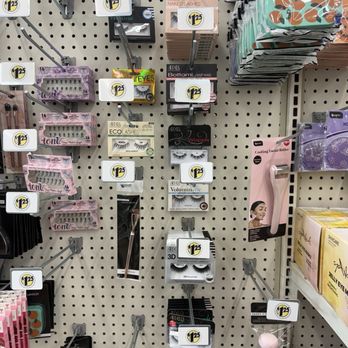 Dollar Tree - Discount Store Near Me - Fresno, California
