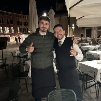 Le Café - Bars Near Me - Venezia, VE Le Café - Bars Near Me - Venezia, VE