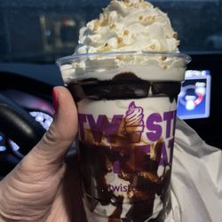 Dave's Treats - Large hot fudge sundae.
