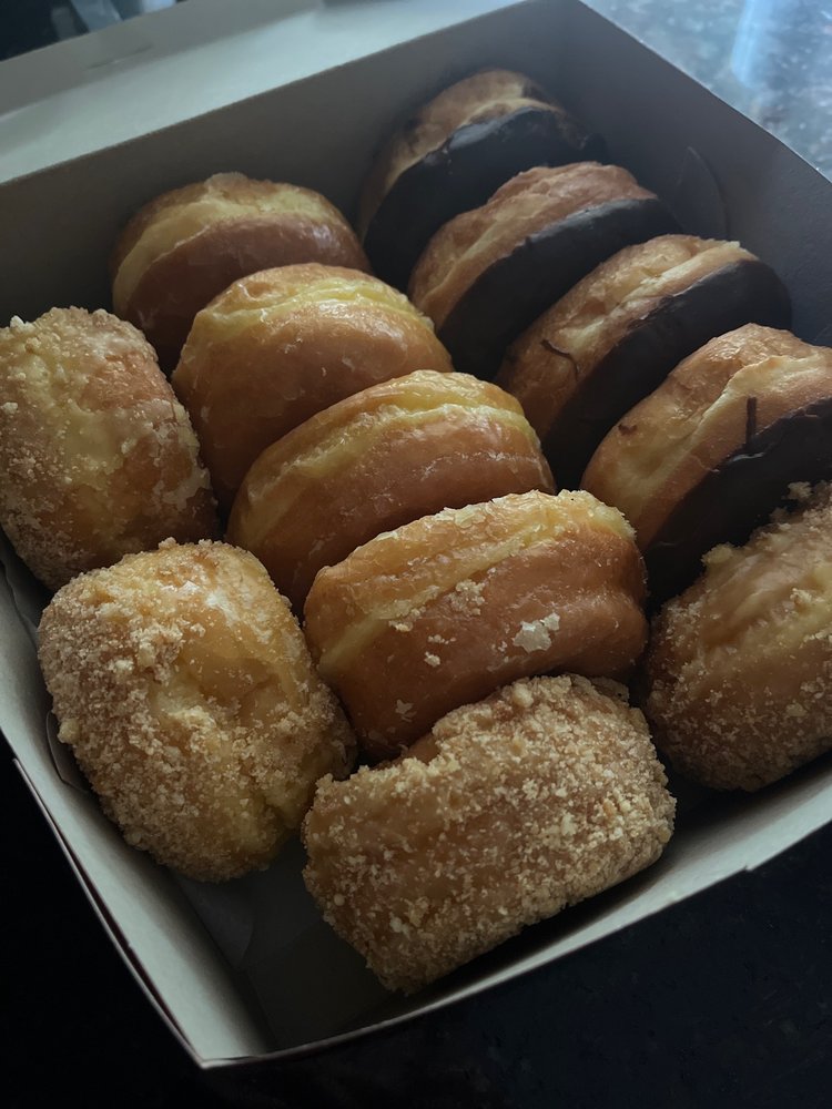 Al's Donuts Logo