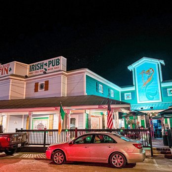 Freckled Fin Irish Pub - Outside - Irish Pub Near Me - Holmes Beach, Florida