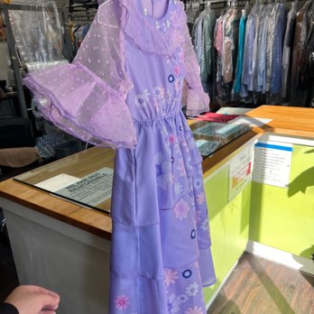 E Cleaners - Dry Cleaning Near Me - North Hollywood , California E Cleaners - Dry Cleaning Near Me - North Hollywood , California
