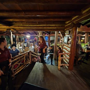 Ishnala - Inside - Steakhouses Near Me - Wisconsin Dells, Wisconsin
