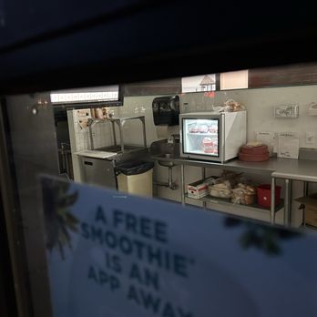 Tropical Smoothie Cafe - Me waiting for a long time as a door dasher. Another customer behind said they waited 20 minutes - Sandwiches Near Me - Las Vegas, Nevada Tropical Smoothie Cafe - Me waiting for a long time as a door dasher. Another customer behind said they waited 20 minutes - Sandwiches Near Me - Las Vegas, Nevada
