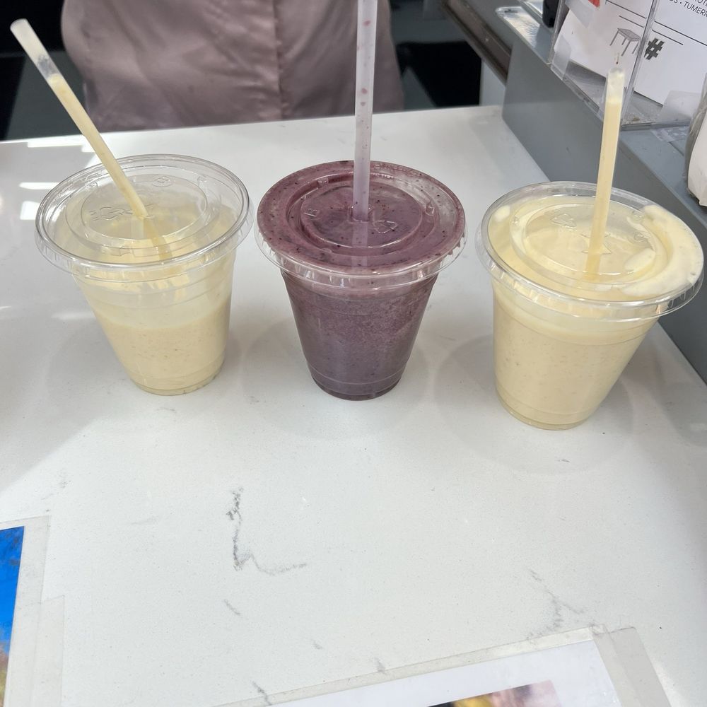 Moonlight Mango smoothie and Triple Berry Junction smoothie. Both were lousy. Moonlight Mango smoothie and Triple Berry Junction smoothie. Both were lousy.