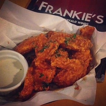 Frankie's New York Buffalo Wings - Classic Buffalo (spicy) with blue cheese dip - Chicken Shop Near Me - Pasig, NCR Frankie's New York Buffalo Wings - Classic Buffalo (spicy) with blue cheese dip - Chicken Shop Near Me - Pasig, NCR