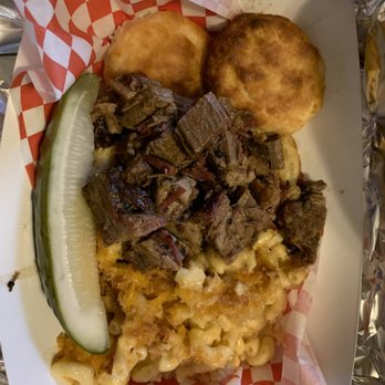 Brisketburgh - brisked beef and macaroni and cheese - Food Trucks Near Me
