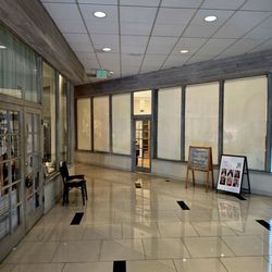 The Colonnade Mall