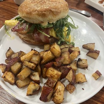 Valentinas Kitchen - Breakfast sandwich - Breakfast & Brunch Near Me - American Canyon, California Valentinas Kitchen - Breakfast sandwich - Breakfast & Brunch Near Me - American Canyon, California