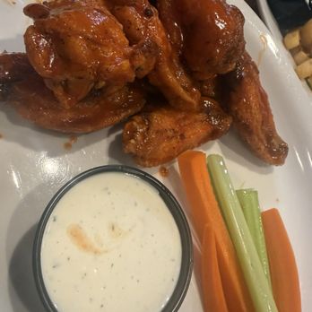 Sidelines Whiskeyjacks - Chicken wings - Burgers Near Me - Modesto, California Sidelines Whiskeyjacks - Chicken wings - Burgers Near Me - Modesto, California