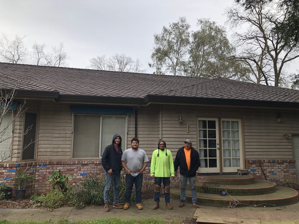 Slide of Bob Jahn's Roofing