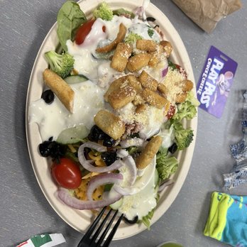 Chuck E. Cheese - Garden Salad - Arcades Near Me - Murfreesboro, Tennessee Chuck E. Cheese - Garden Salad - Arcades Near Me - Murfreesboro, Tennessee