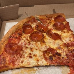 Pepperoni pizza Pepperoni pizza
