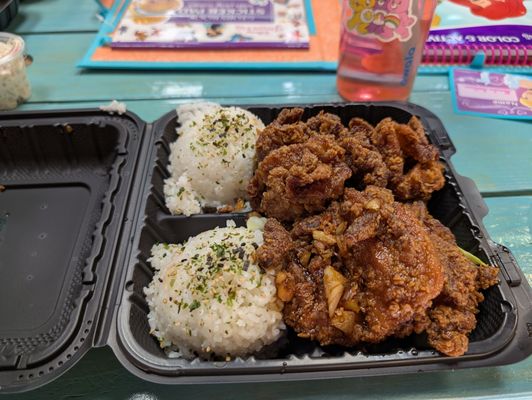 LEFTY-J’S ISLAND FAVORITES (Twain Ave) by null