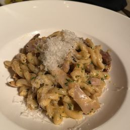 Jemuli with chicken and chorizo in a grana padano cream sauce