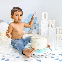 Opsyphotography - You can contact us for your cakesmash session