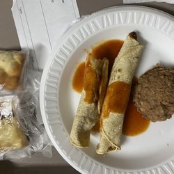 Rowlett Health and Rehabilitation Center - 'Mexican' dinner. Tortillas hard, food cold. Mini sopa's hard as rocks. Tasted nasty.