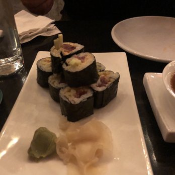 Misuta Chow's - Spicy tuna roll - Bars Near Me - Buffalo, New York