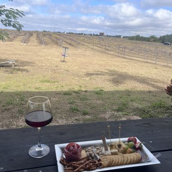 Tropical Winery - Tropical Winery. 67*F degrees good company - Wineries Near Me - Lake Placid, Florida Tropical Winery - Tropical Winery. 67*F degrees good company - Wineries Near Me - Lake Placid, Florida