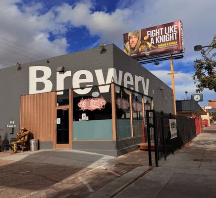 Cin-Cin Brewhouse & Seafood Bar by null