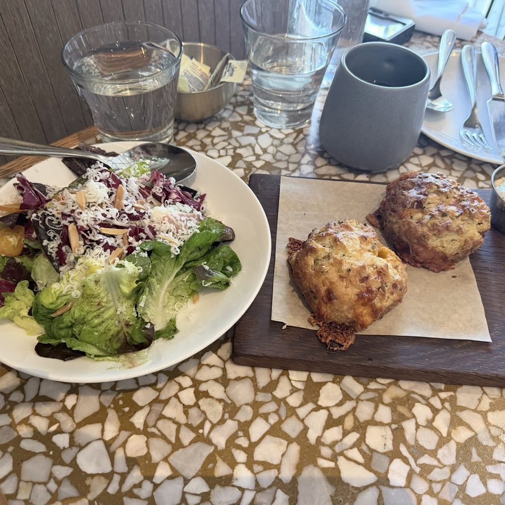 Manhattan Beach Post - Bacon Cheddar Buttermilk Biscuits - New American Near Me - Manhattan Beach, California Manhattan Beach Post - Bacon Cheddar Buttermilk Biscuits - New American Near Me - Manhattan Beach, California